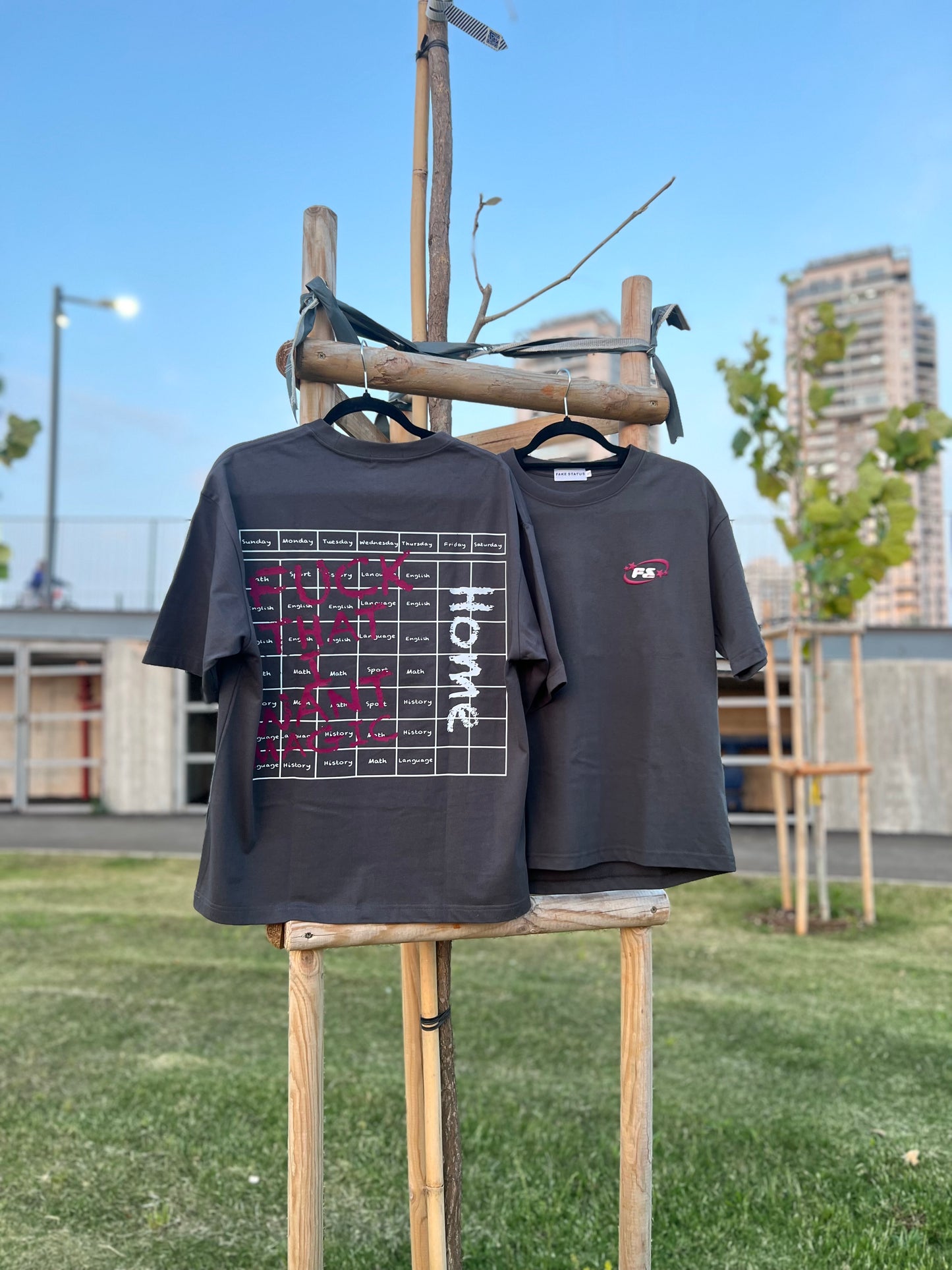 MAGIC  GRAY BOXY TEE